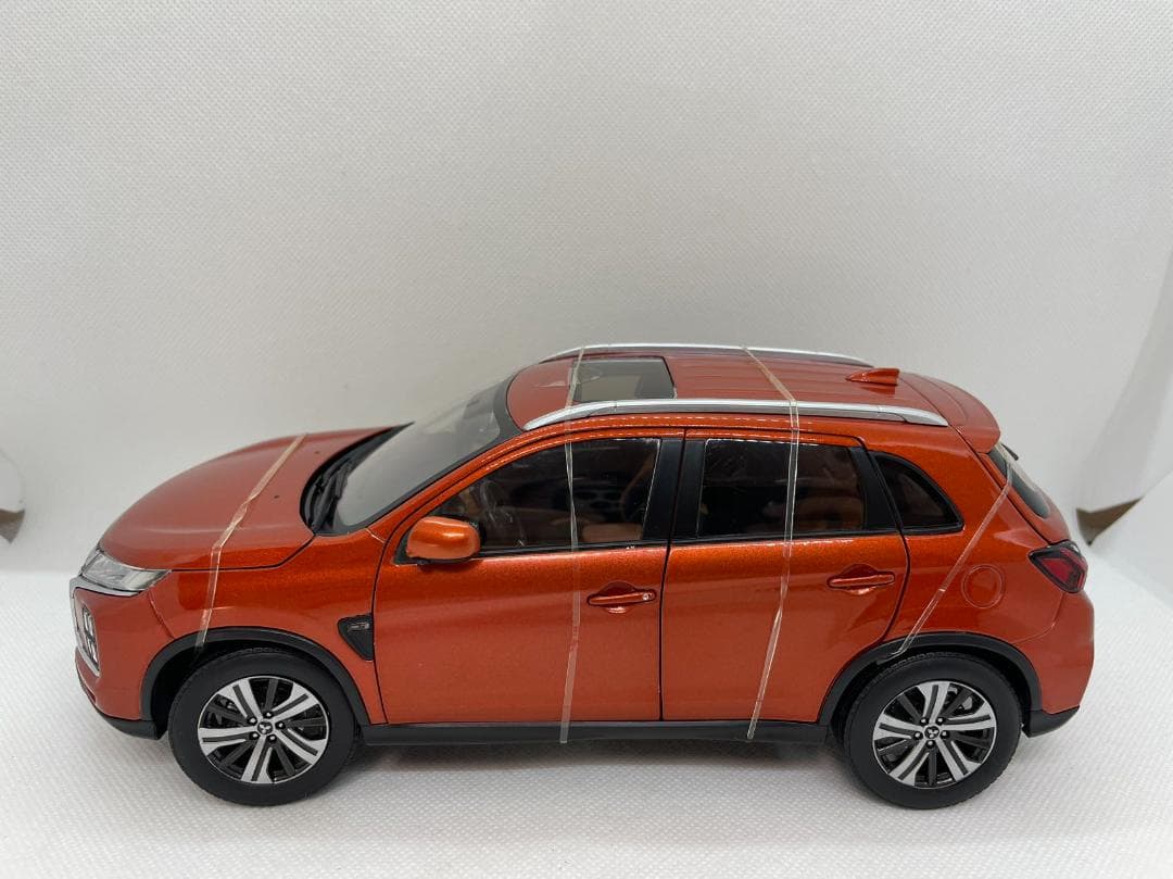 702-035 三菱 1/18 MITSUBISHI ASX オレンジ