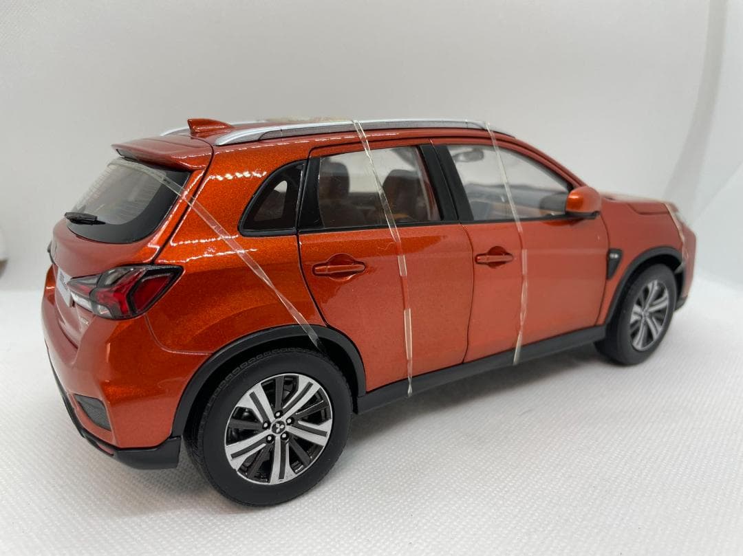 702-035 三菱 1/18 MITSUBISHI ASX オレンジ