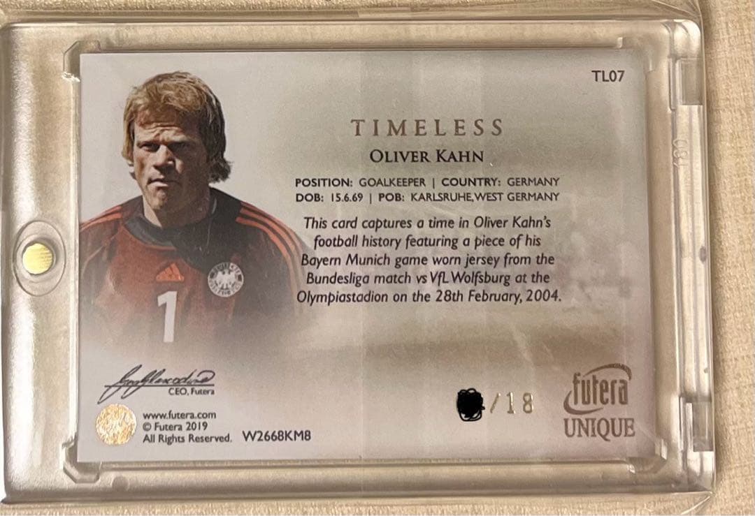 futera オリバー・カーン　memorabiliaカード /18