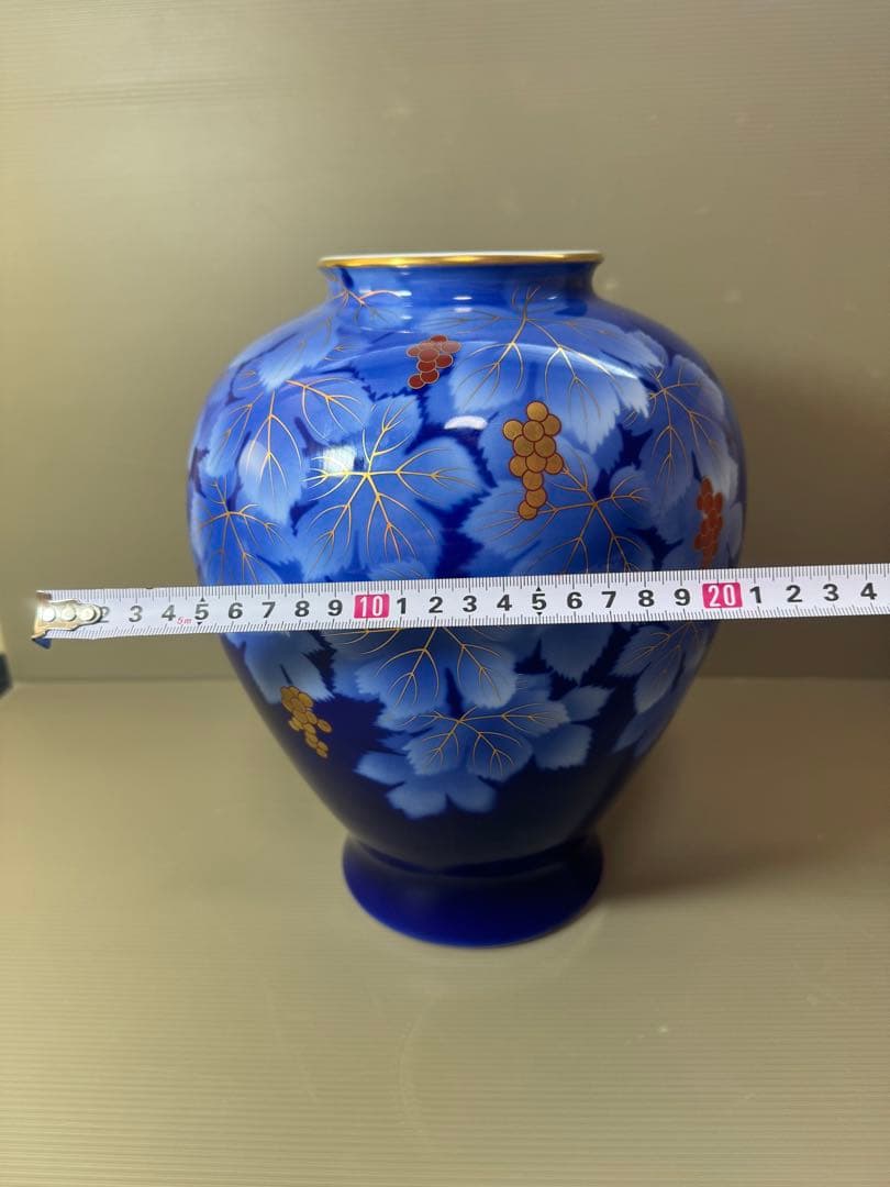 2703 深川製磁　呉須葡萄　花瓶　金彩　未使用