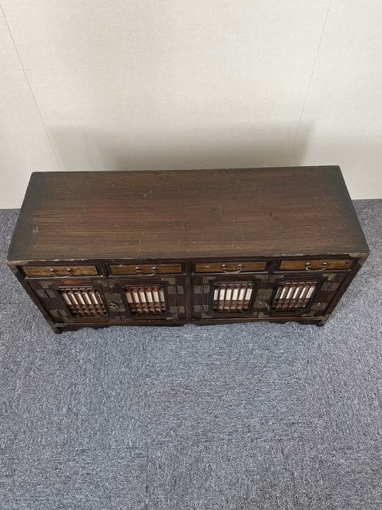 李朝箪笥 桐箪笥 キャビネット 2つの 観音扉 4つの 小引き出し 中古品
