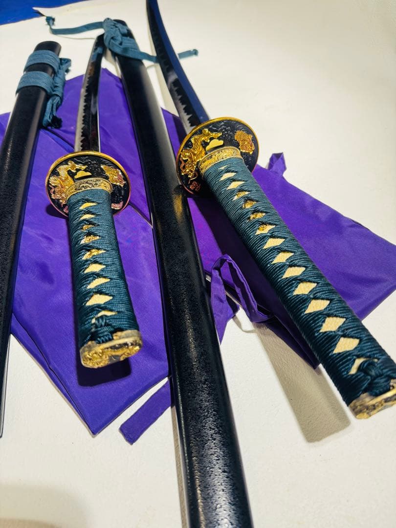 美品）模造刀 日本刀 居合刀２本骨董品 時代物 コレクション コスプレ 武具
