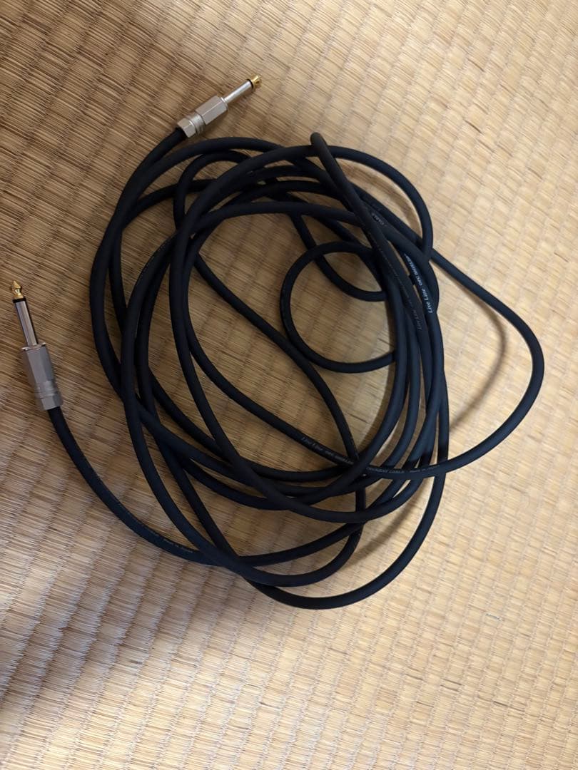 美品、おまけあり　ヤマハ　エレキベース　TRBX304 WH ホワイト