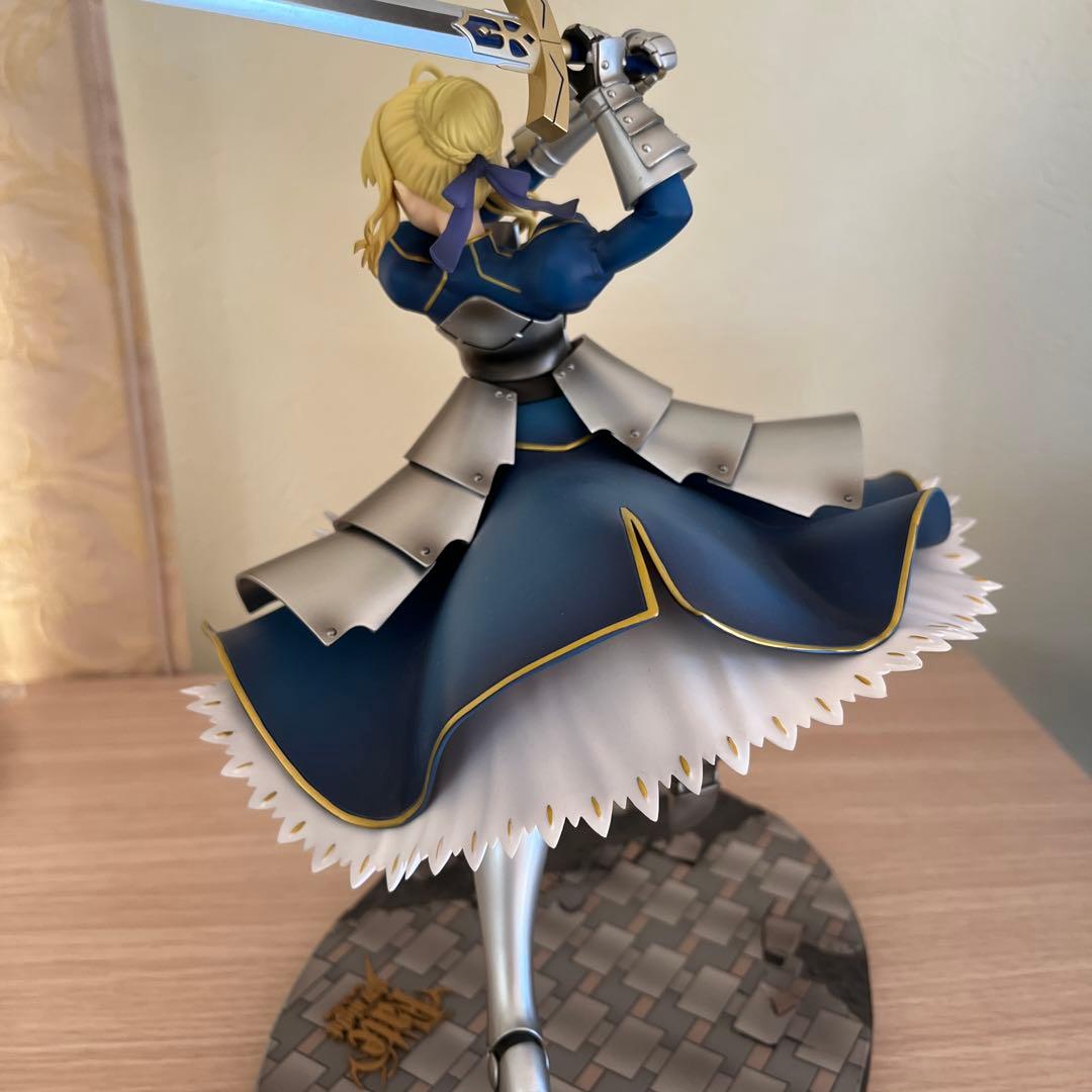 セイバー 〜約束された勝利の剣　Fate/stay night フィギュア