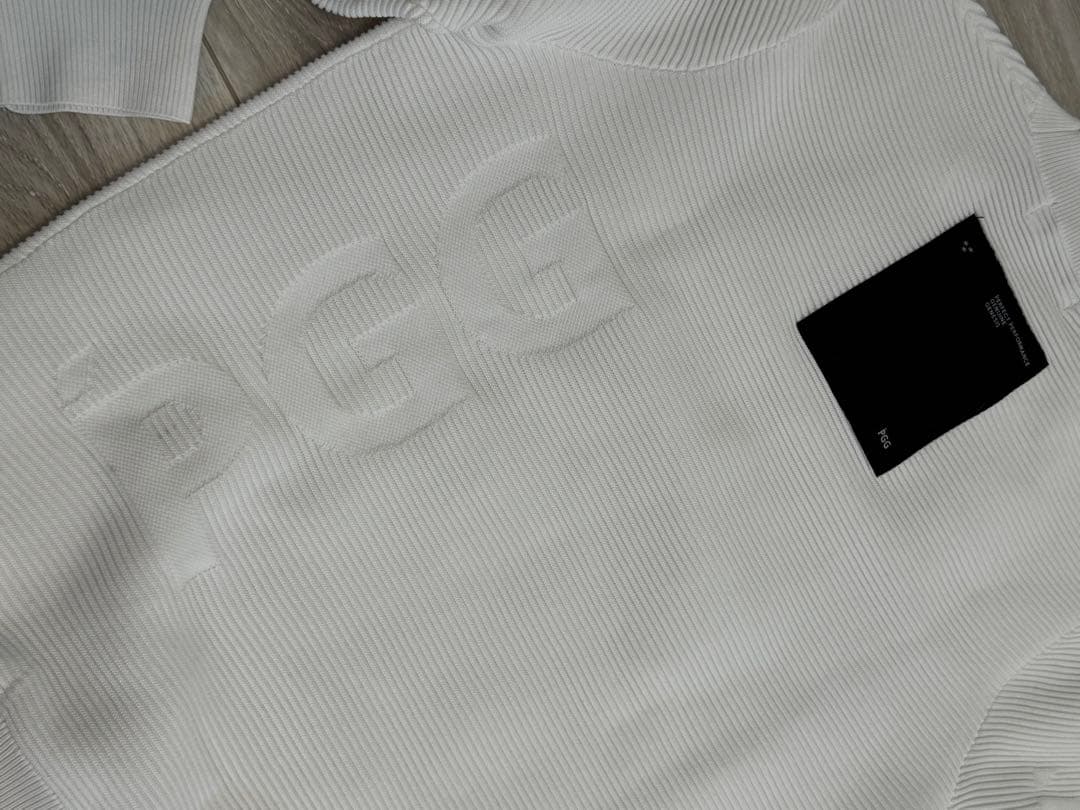 PGGパーリーゲイツ凹凸ロゴいりセーター