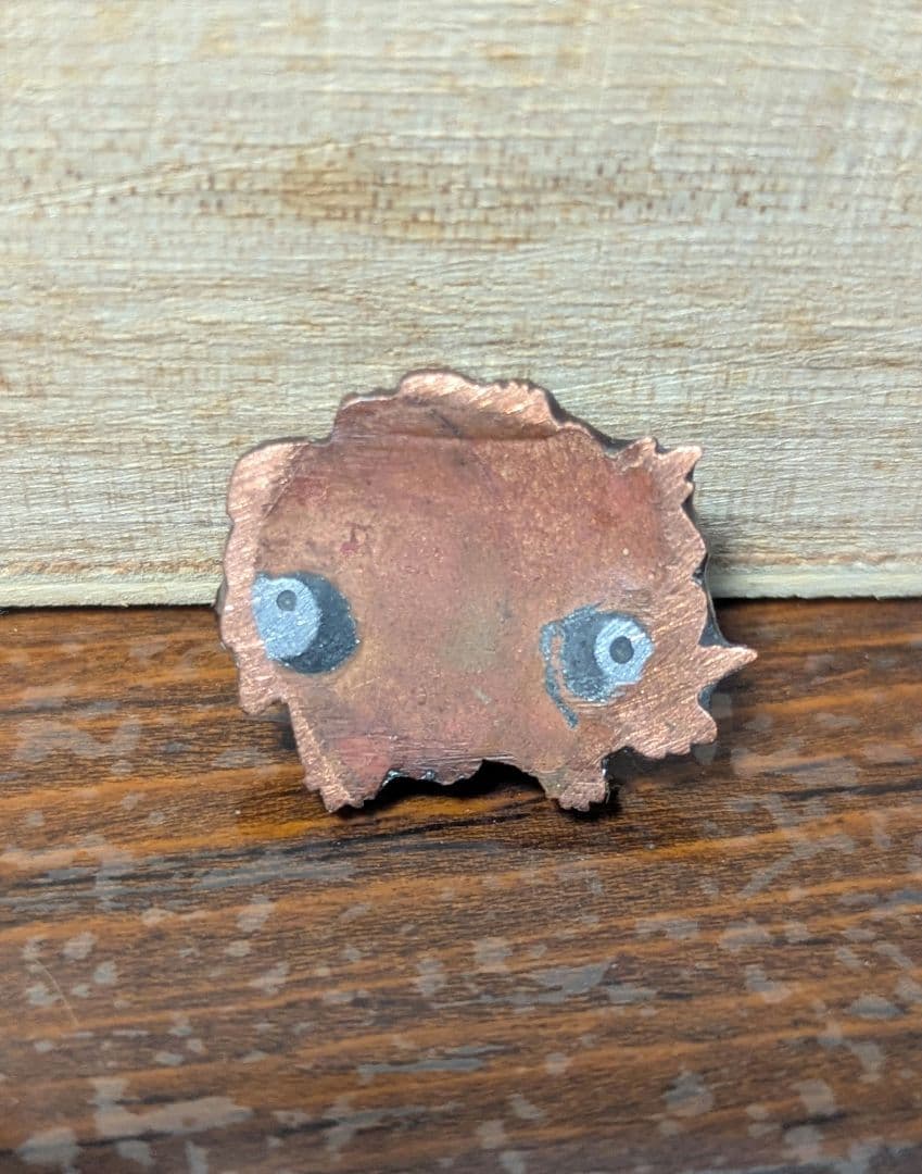 目貫　唐獅子牡丹　帯留め　煙管入れ　金工　前金具