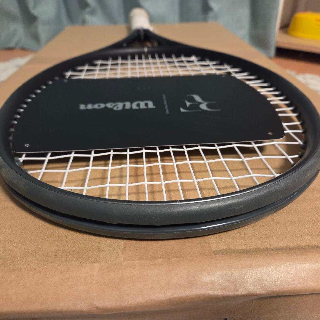 WILSON RF01 /テニスラケット　グリップ2