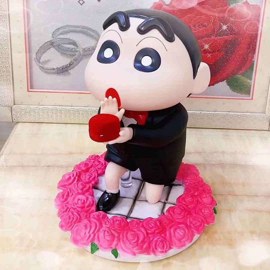 42cm クレヨンしんちゃん プロポーズフィギュア　特大 指輪付き 海外輸入