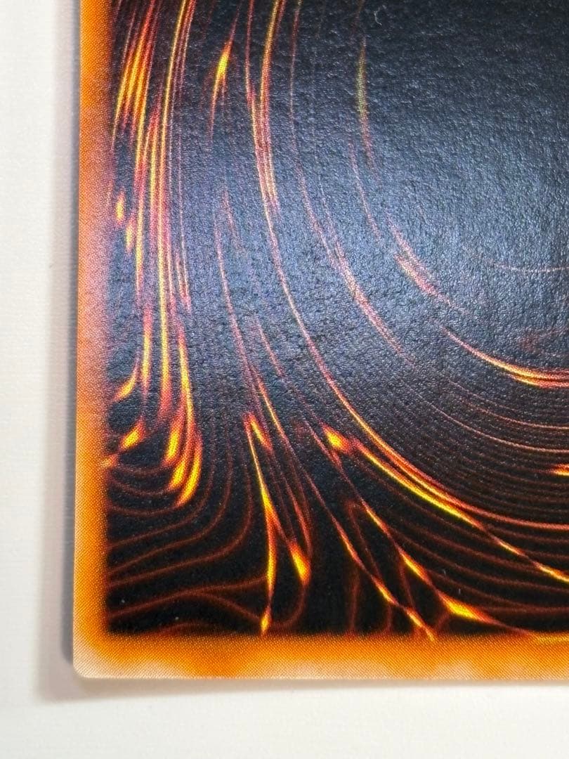 新品みたいです。メタル・デビルゾア 初期 シークレット 遊戯王