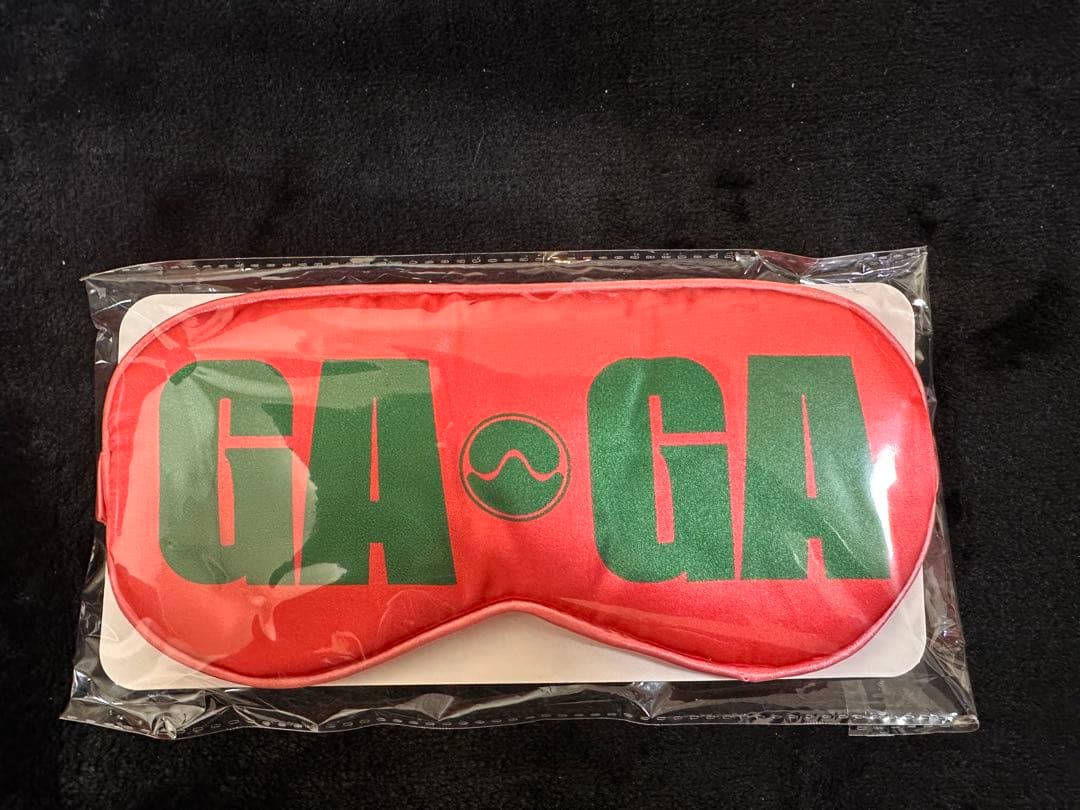 Lady Gaga VIP SILVERグッズ