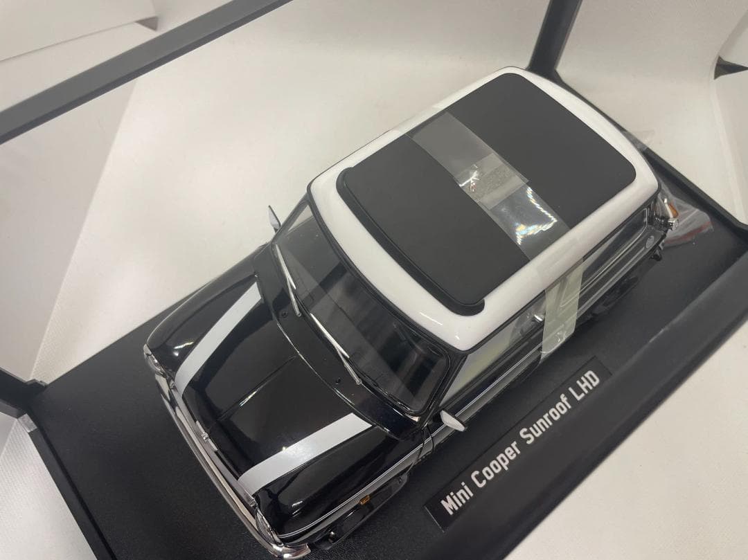 305-045 KK 1/12 ミニ クーパー Sunroof LHD