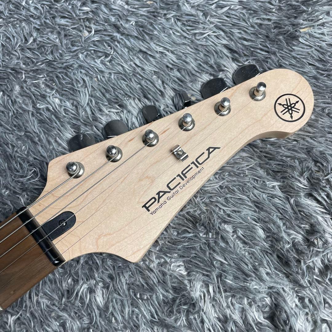 ギター YAMAHA Pacifica PAC012