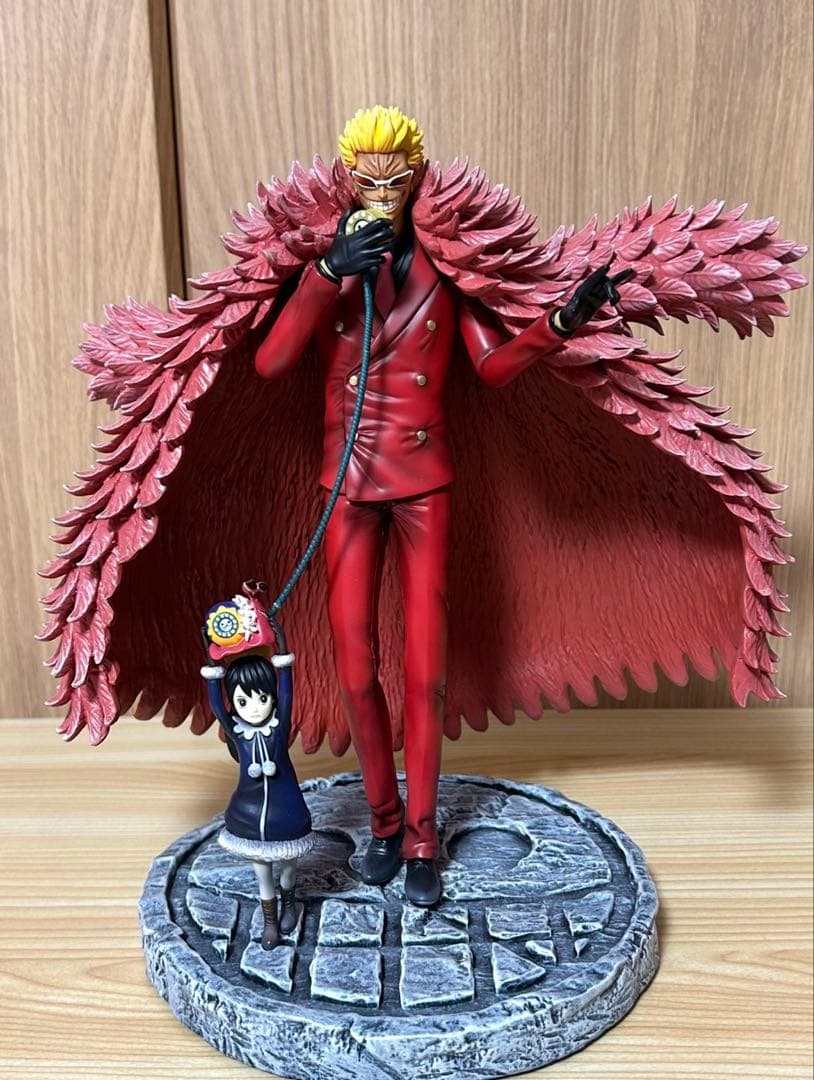 【稀少】ドフラミンゴ　フィギュア　Eon Studio