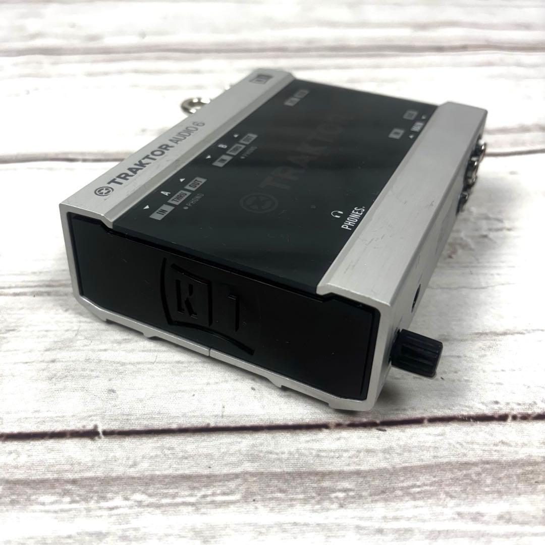 DJ機材 NATIVE INSTRUMENTS TRAKTOR SCRATCH A6