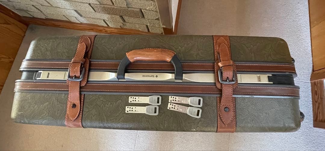 サムソナイト クラシック スーツケース ビンテージ 大容量 鍵・ハンガー付き