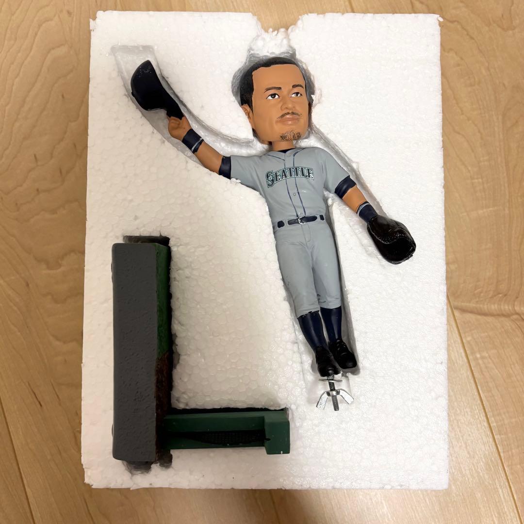 【激レア限定品】ICHIRO イチロー選手 ボブルヘッド 引退 2019体限定