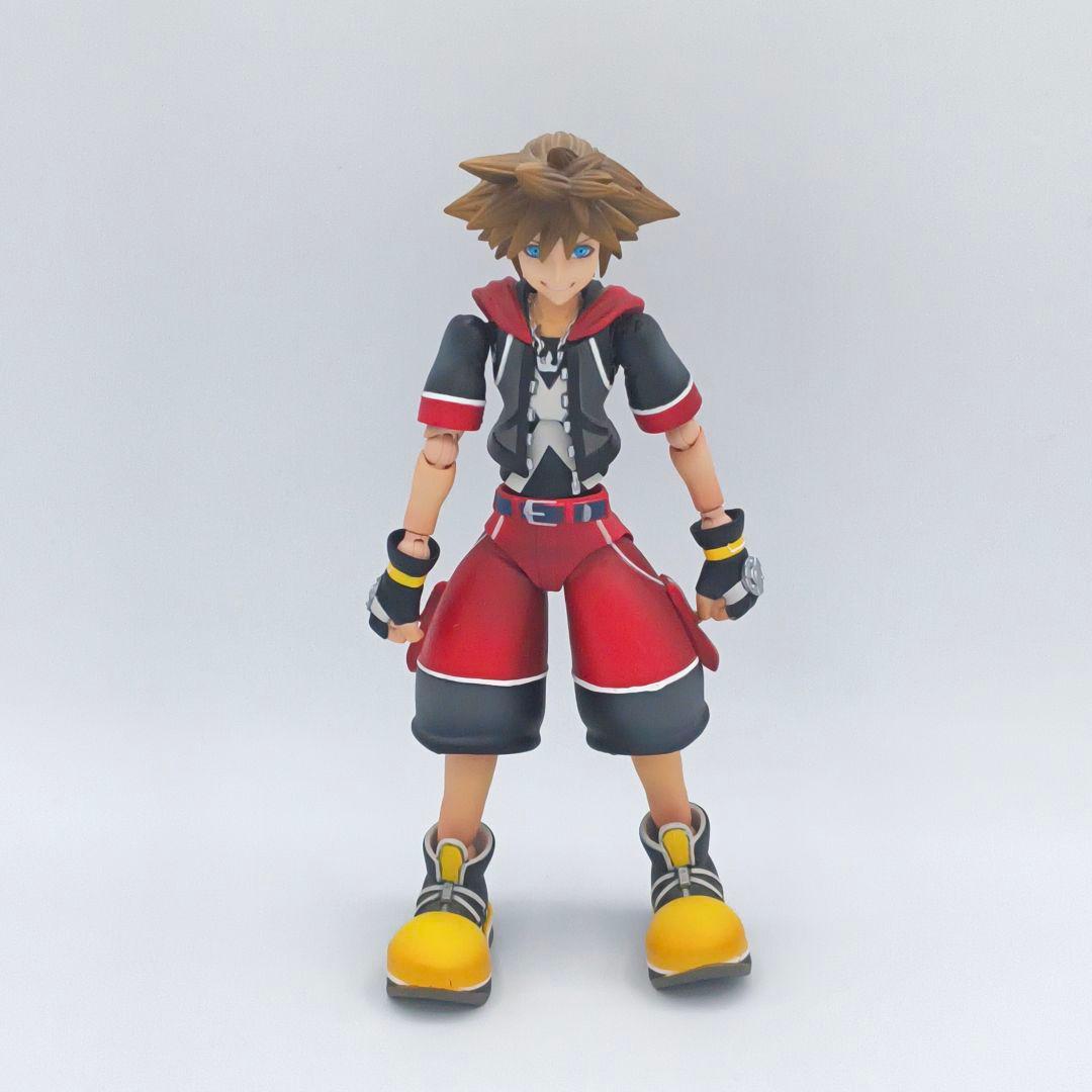 プレイアーツ改 キングダムハーツ 3D ソラ フィギュア ディズニー スクエニ