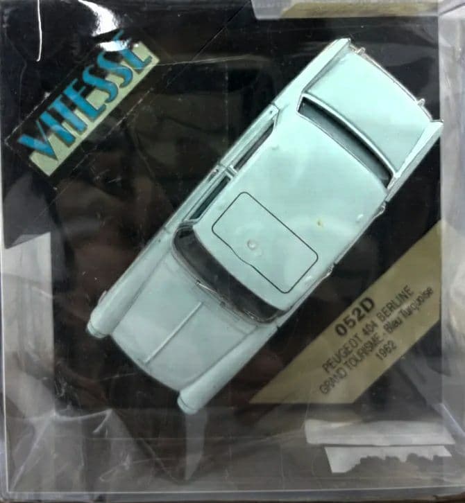 (入手困難)Peugeot 404 ミニカー 水色 1/43
