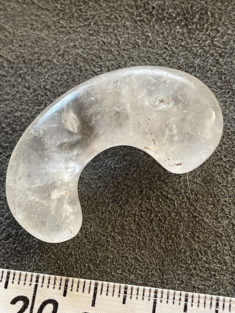古墳時代　水晶製勾玉　出土品