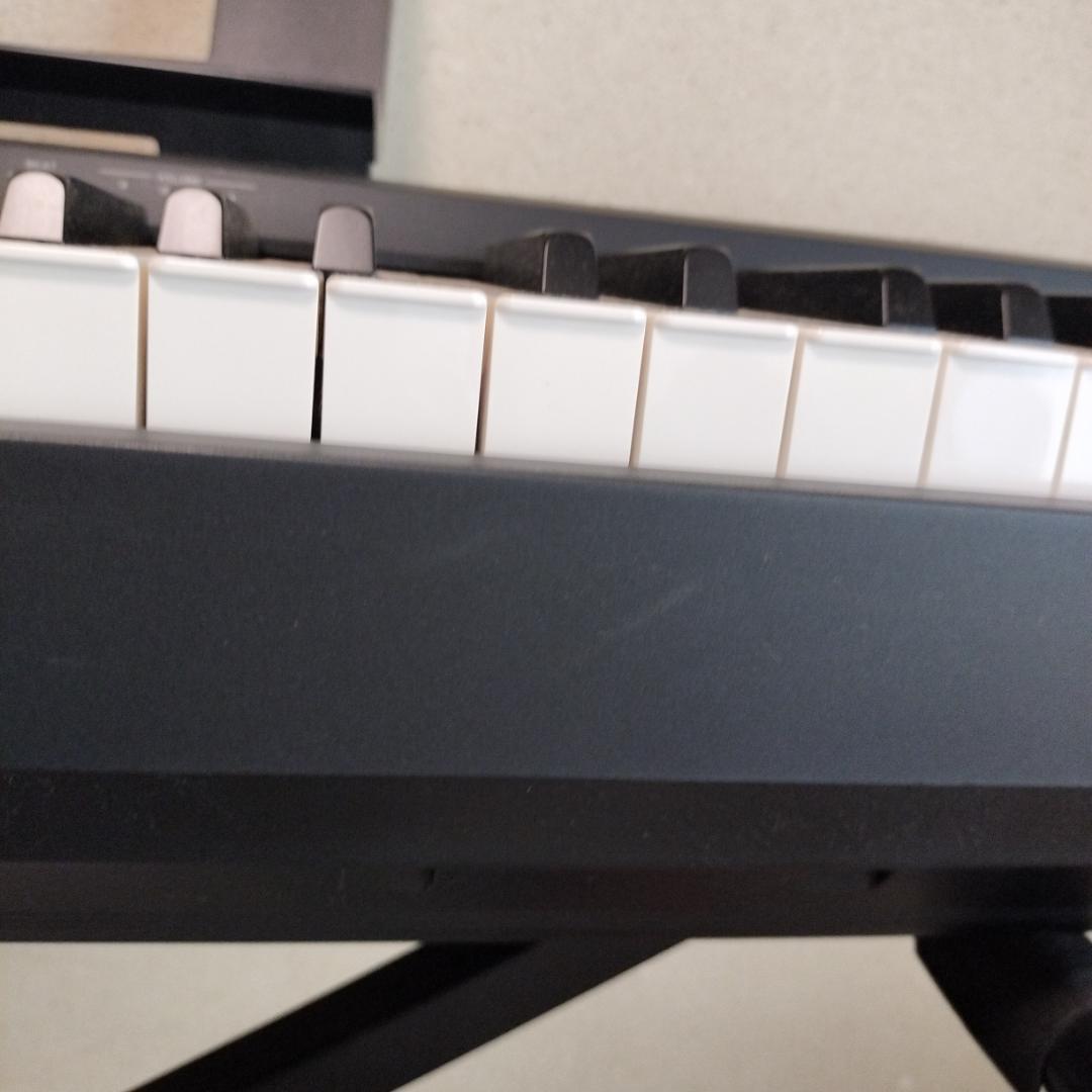 {引き取り限定}YAMAHA電子ピアノ８８鍵盤 スタンド付き