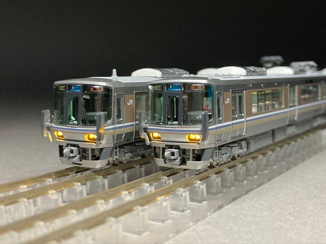室内灯付 223系 2000番台 新快速 8両セット KATO 10-1678