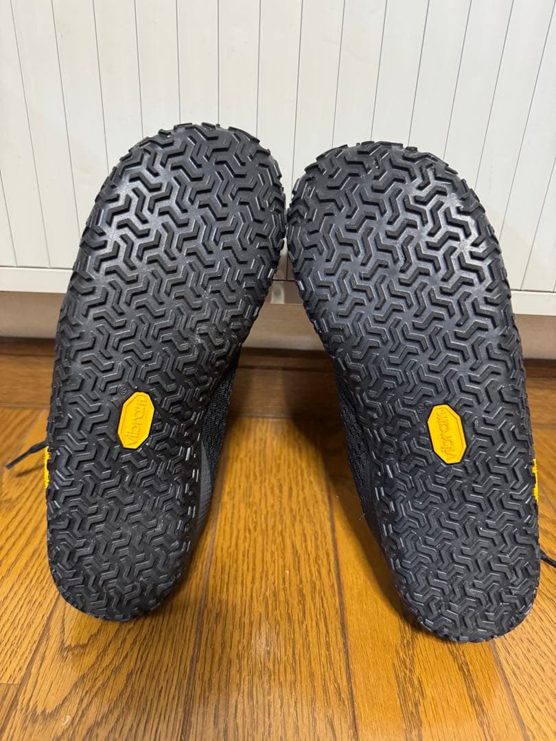 美品！MERRELL ベイパ―　グローブ６ /24.5/ブラック