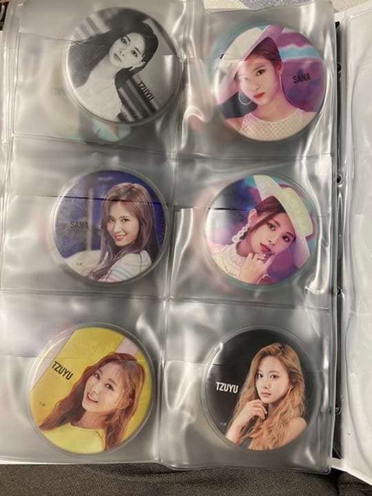 twice サナ，ツウィ(Kcon 全メンバー)缶バッジ