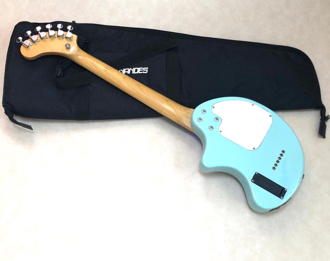 【超美品】ZO-3 ライトブルー アンプ内蔵ミニギター 専用ケース付 ぞーさん