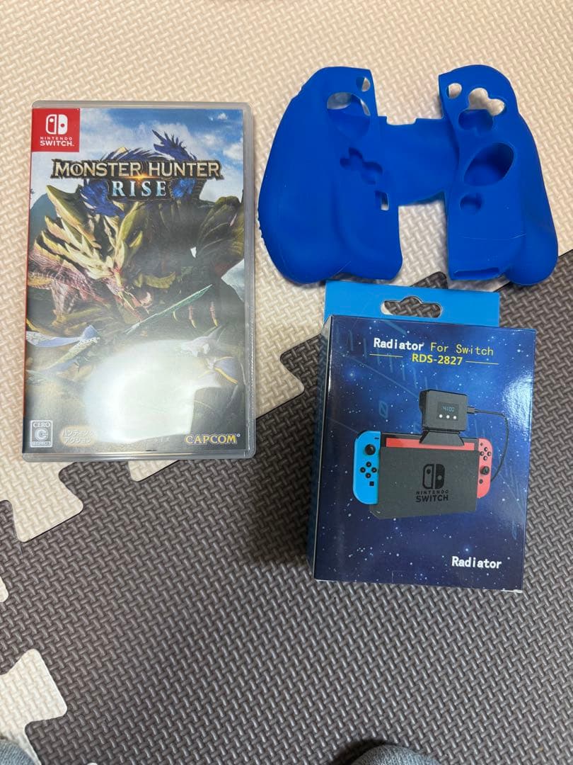 Switch本体と(SoftBank)32gbセット(MHRパッケージ版付き)
