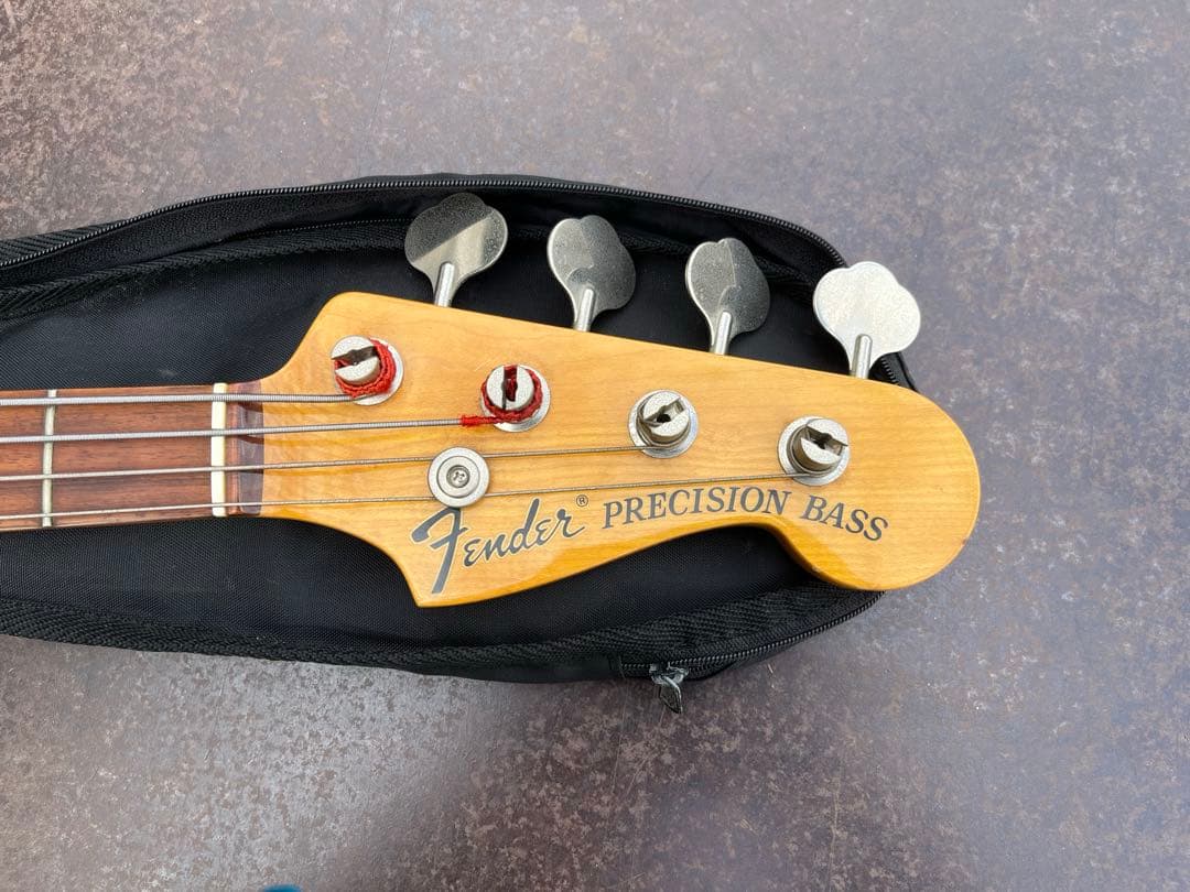 FenderJapan プレシジョンベース エレキベース
