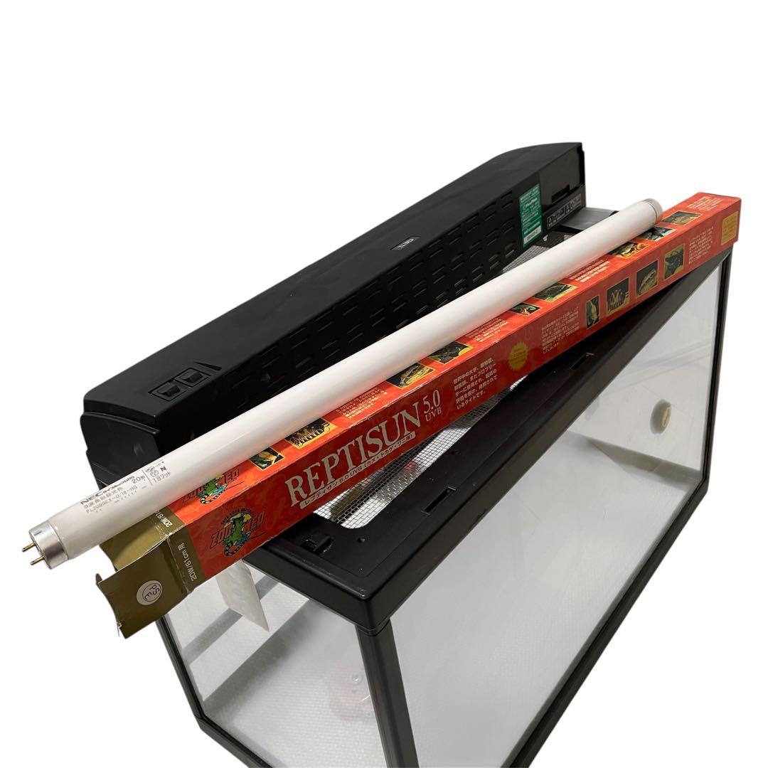 【美品】ビバリア Repro 600 爬虫類ゲージ 60センチ 紫外線ライト付