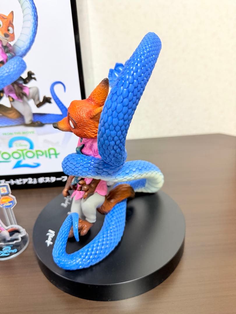 ズートピア2 ハッピーくじ　A賞　ポスターフィギュア アクリルスタンド