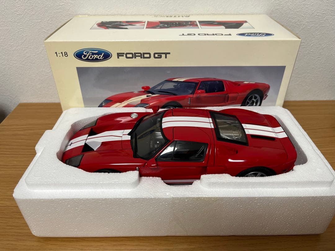 AUTOart ミレニアム 1/18 2005 FORD GT 赤