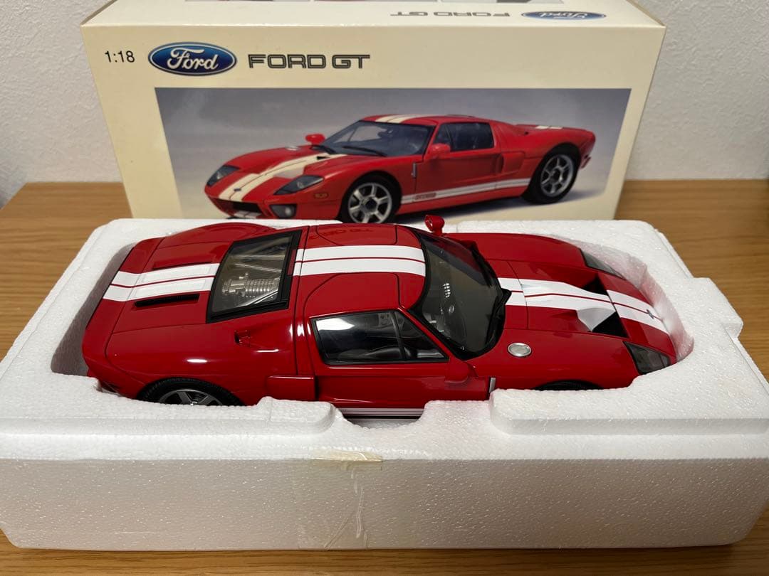 AUTOart ミレニアム 1/18 2005 FORD GT 赤