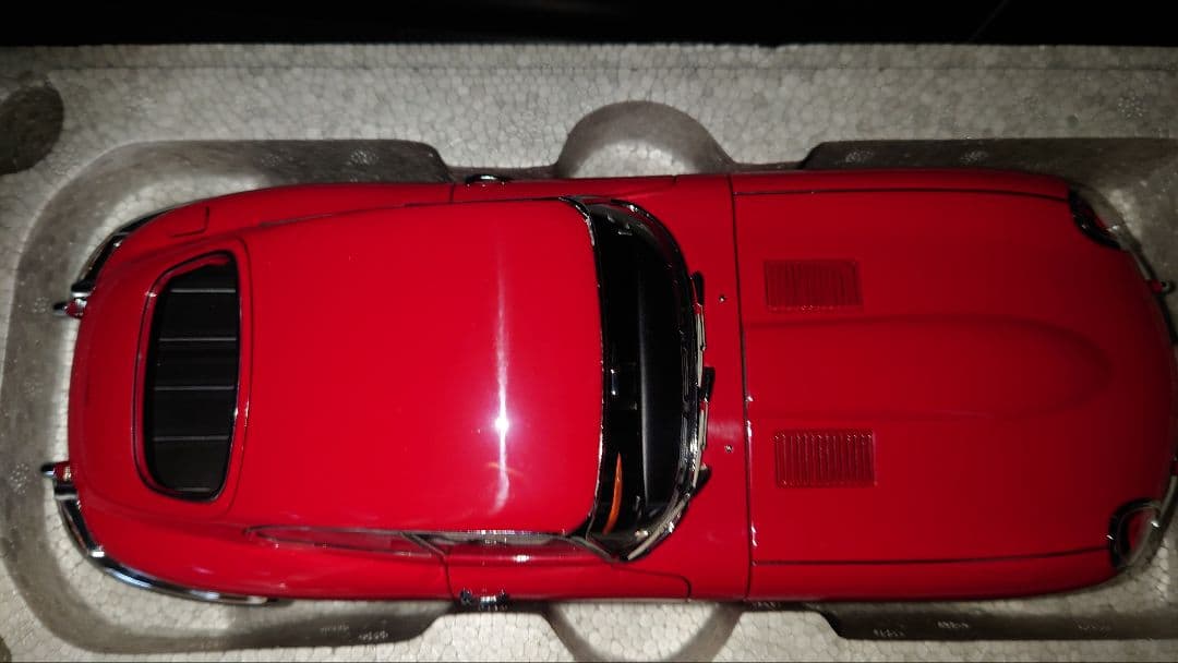 autoart 1/18 ジャガー e-type シリーズ1 ロードスター
