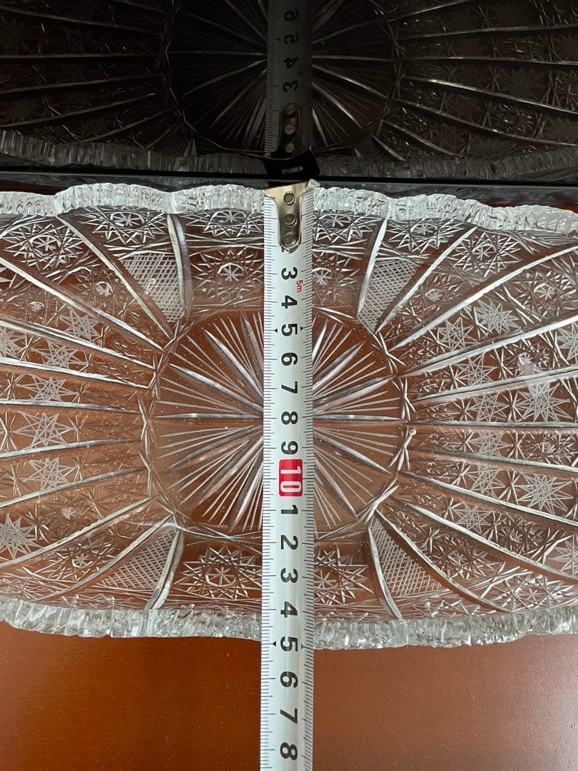 クリスタル製彫刻皿 約30cm
