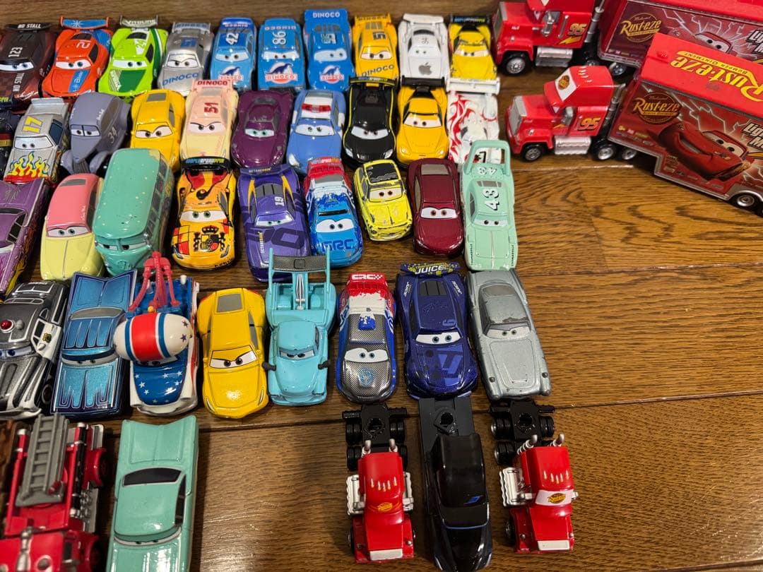 カーズ トミカ 100台セット