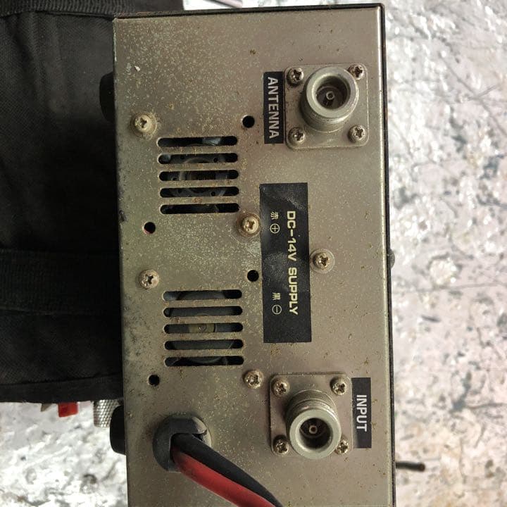 アマチュア無線の部品です。パッパラー? ゲタ？60w?