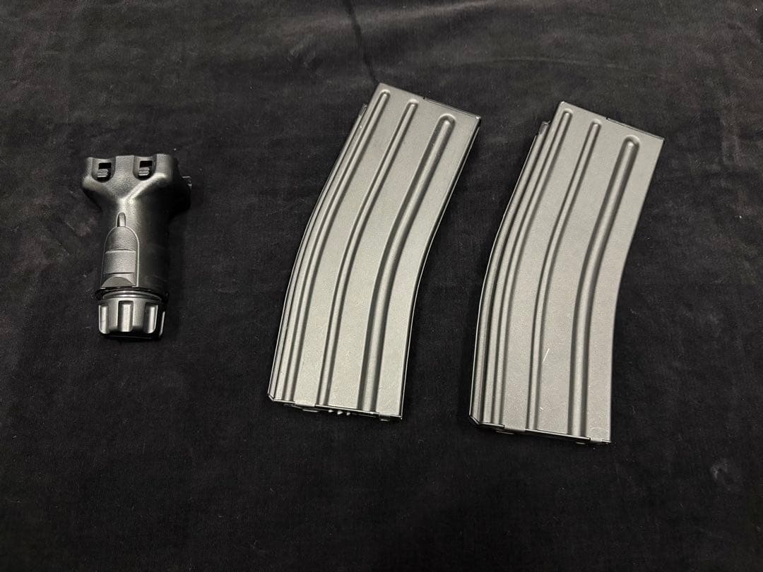 【訳あり】東京マルイ次世代電動ガン M4 CQB-R ダメージ加工　初速低下