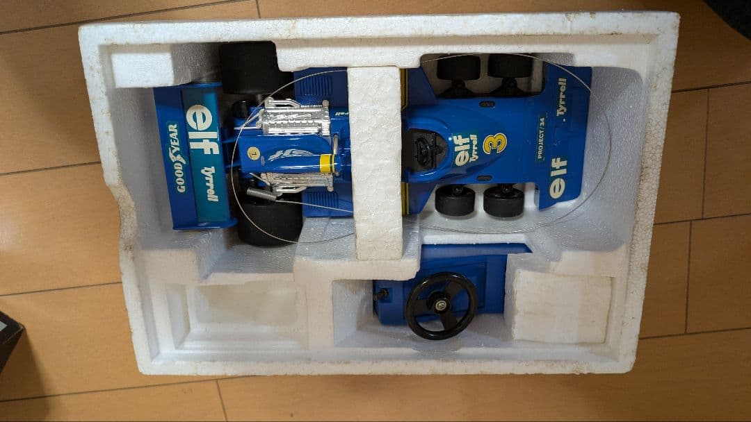 elf Tyrrell PROJECT/34 ラジコンカー