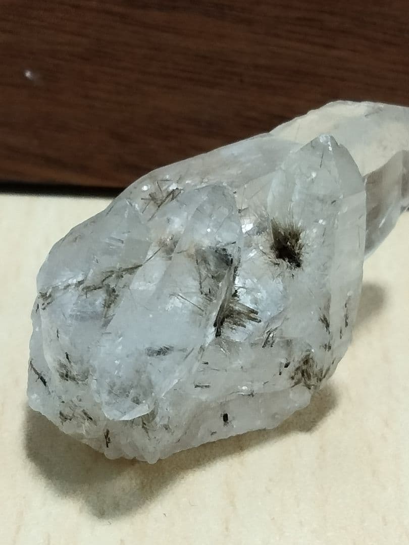 国産鉱物　山梨県　水晶クラスター　塩山竹森山　天然水晶　　トルマリン入り水晶99