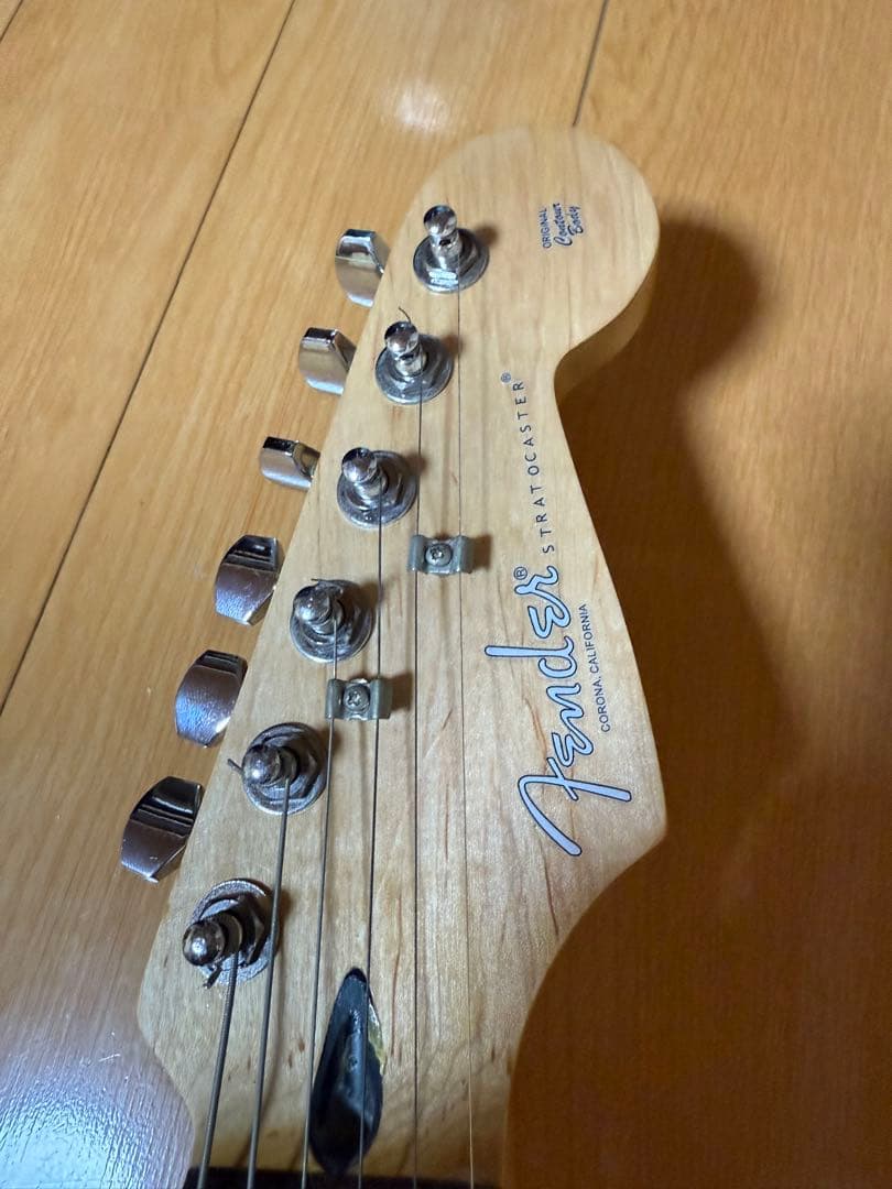 ゆ*ん様 fender 風　stratocaster ストラトキャスター レリッ