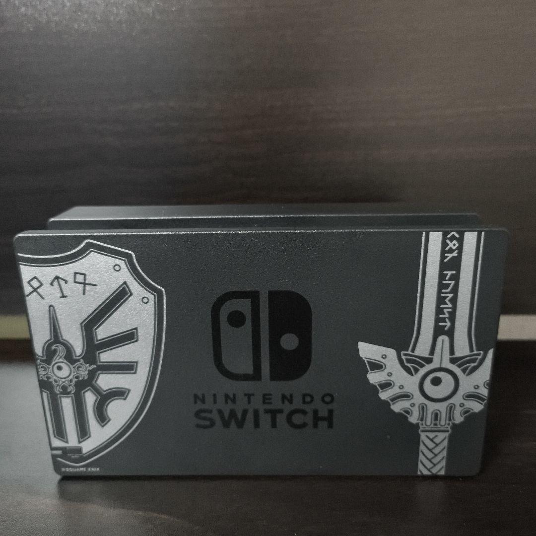 まーくん Switch本体　ドラゴンクエスト11　ロトエディション