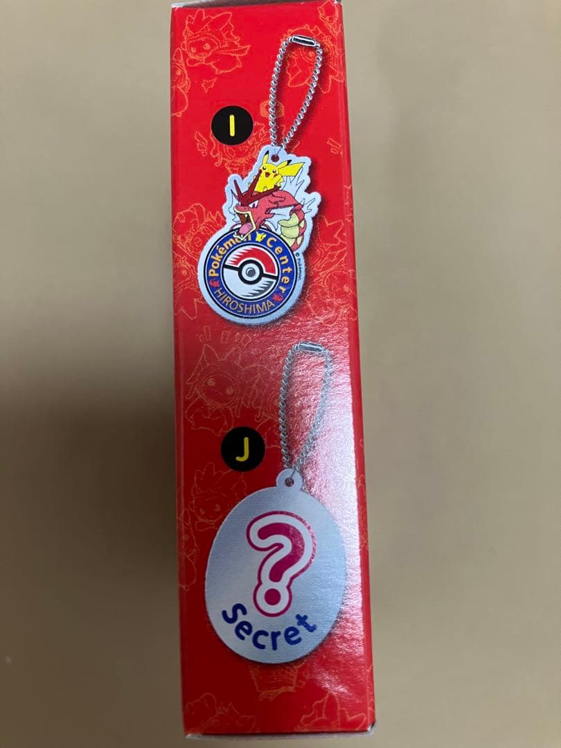 ピカチュウ　アクリルキーホルダー 8個セット