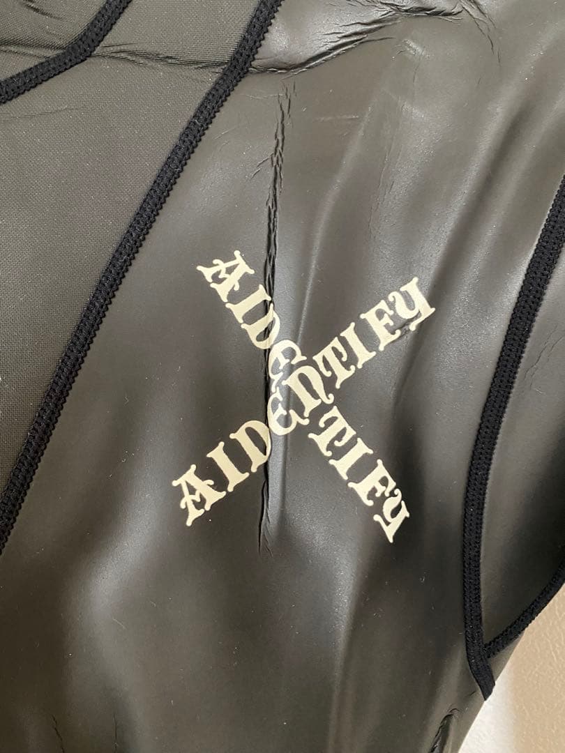 AIDENTIFY ブラック 長袖タッパー Mサイズ