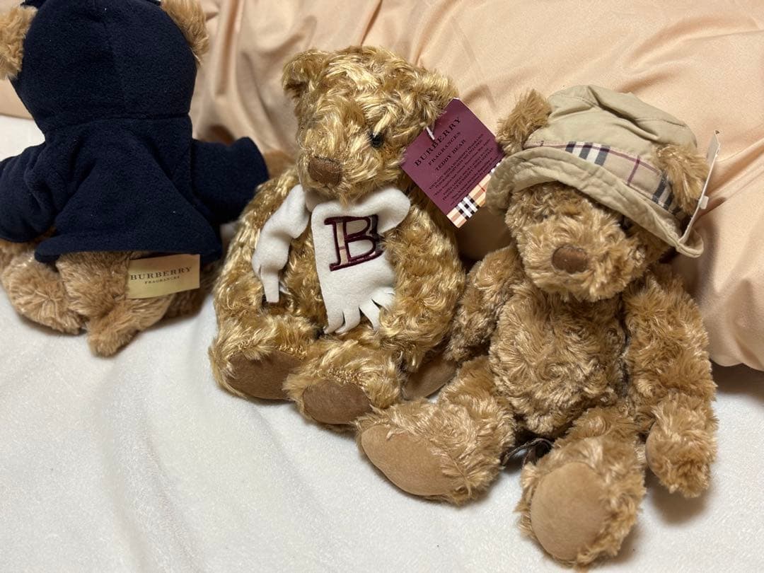 【希少・非売品】バーバリー（BURBERRY）テディベア 3体セット／限定