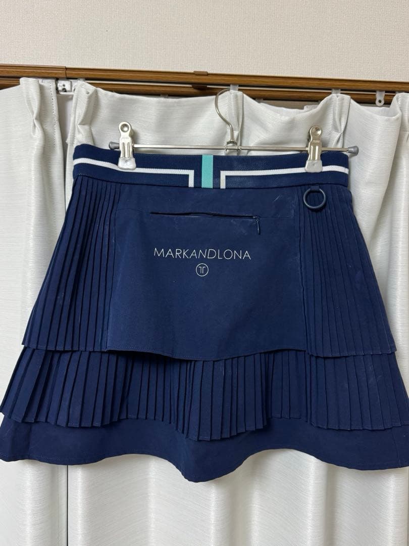マークアンドロナ　レディースセットアップ