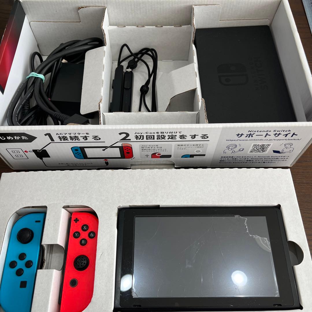 任天堂Switch本体　お値下げ中画面割れてません