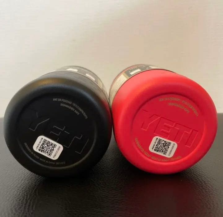 新品YETI ランブラー 黒ピンクセット 保冷缶ホルダー 12oz 350ml