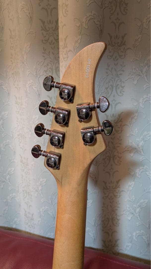 ギター Chatting Bird CAPARISON Guitars design